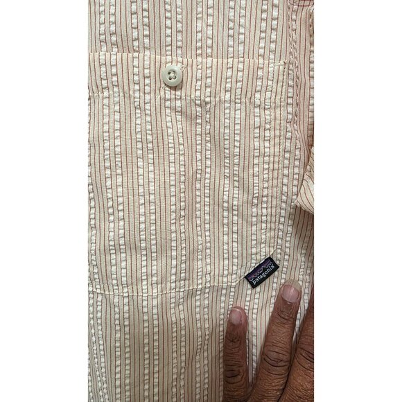 Patagonia Men's L Beige & Red Searsucker Striped Short-Sleeve Button-Up Shirt - Picture 5 of 7